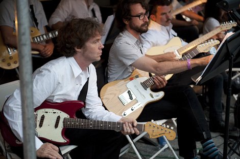 2009_0899 chris rhys 200 guitars.jpg